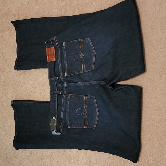 NWT - Lucky Brand Sophia Boot Cut/Ankle, size 10/30 - Picture 4 of 4